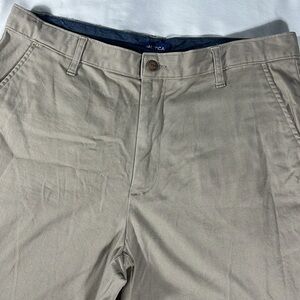Nautica mens khaki The Deck Short flat front 8.5" inseam chino shorts - size 35